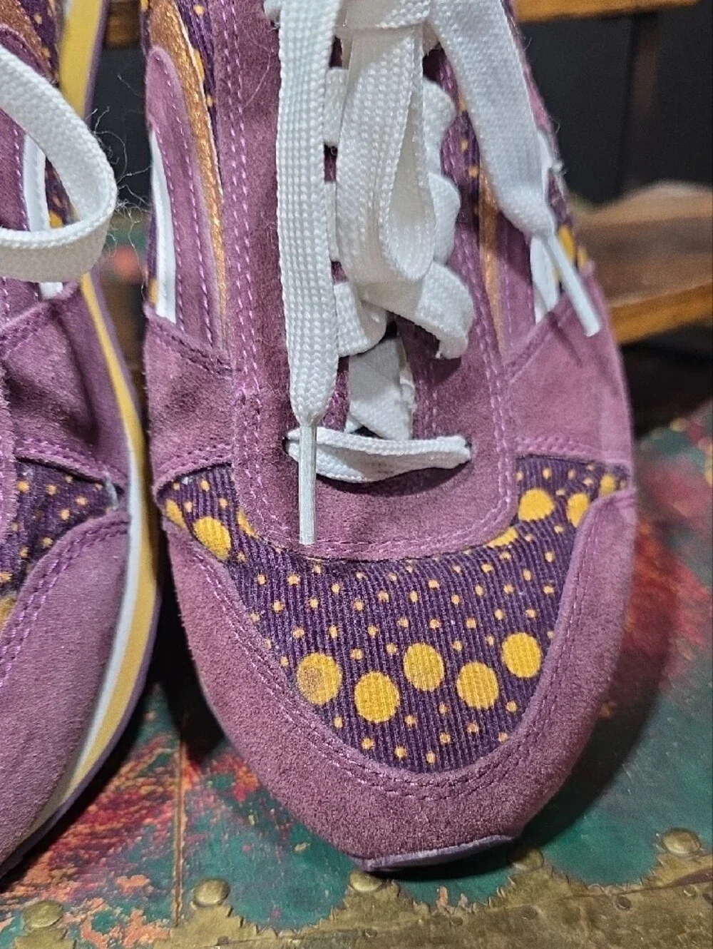 Skechers vibrant purple